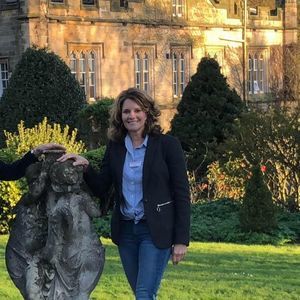 Meet your Posher, Linda